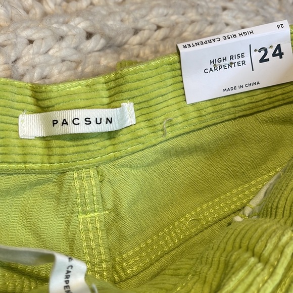 Pants - Picture 3 of 4